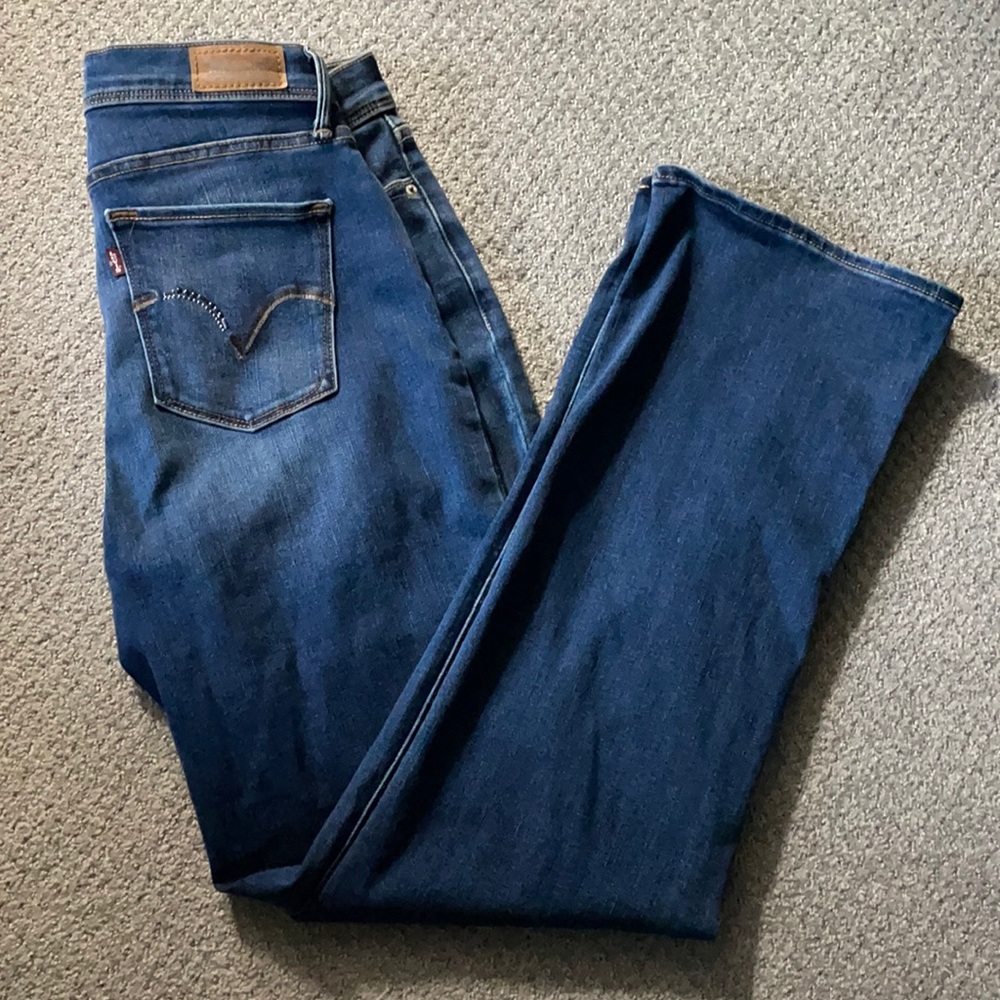 Levi’s Perfectly slimming 512 bootcut jeans